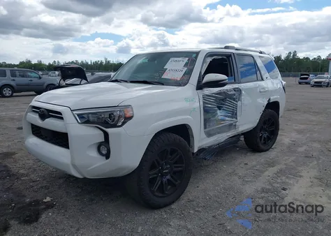2024 Toyota 4Runner Sr5 Premium z USA, uszkodzony, nr VIN JTENU5JRXR6290872